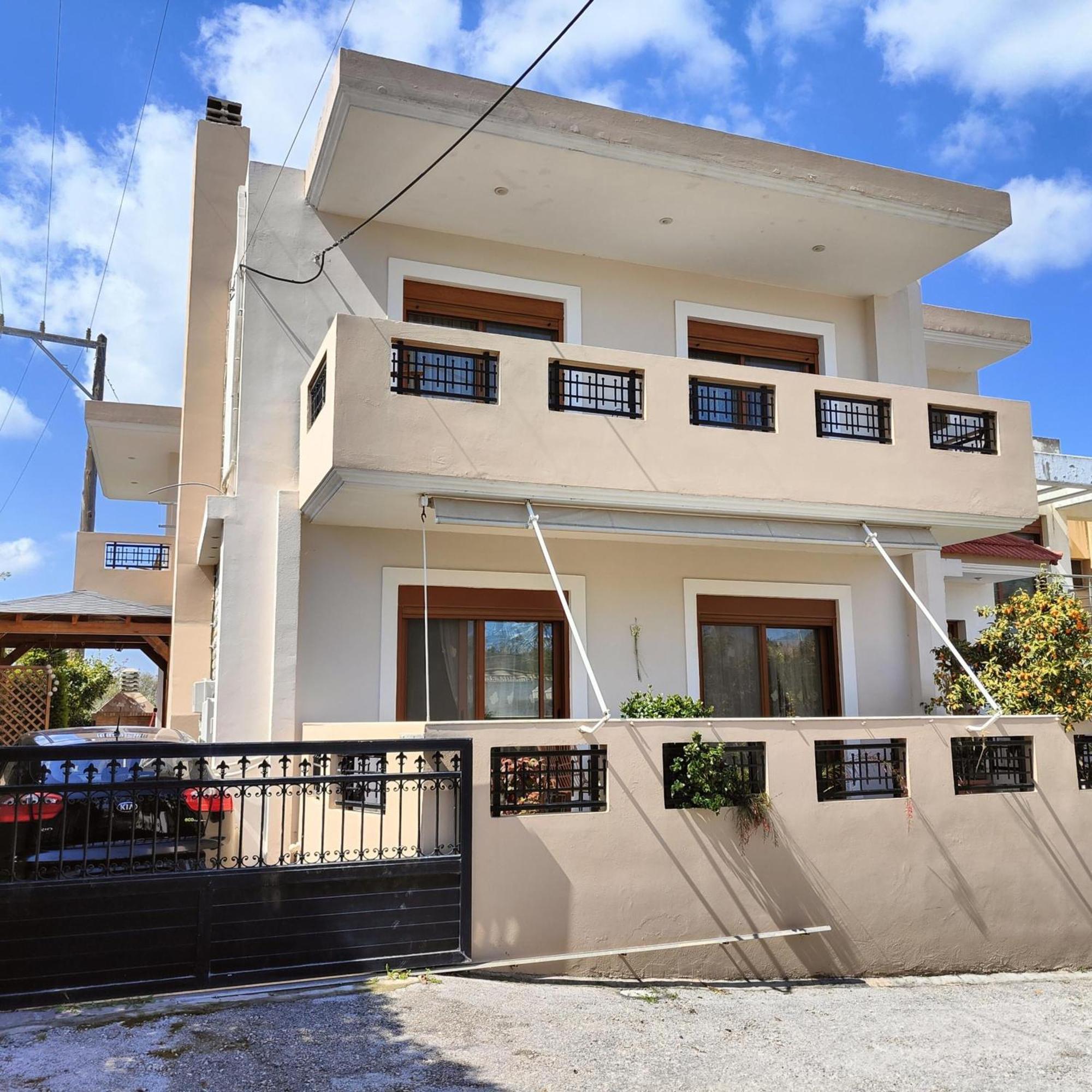 Depie Luxury Apartment In Pastida Екстериор снимка